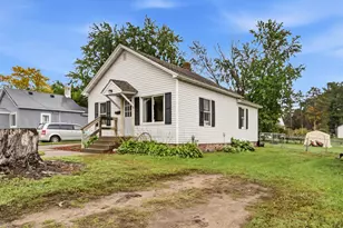1140 3rd Ave SW, Pine City, MN 55063 - Photo 2