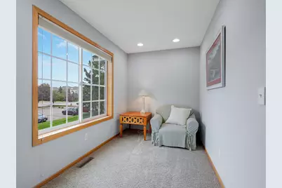 1645 County Road D E, Maplewood, MN 55109 - Photo 12