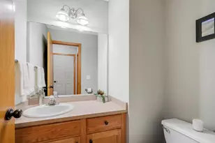 1645 County Rd D E, Maplewood, MN 55109 - Photo 8