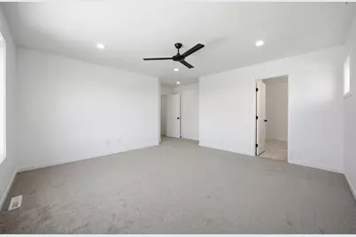 4717 Hampton Loop S, Moorhead, MN 56560 - Photo 16