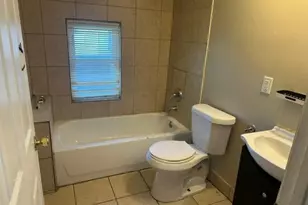 929 6th St E, Saint Paul, MN 55106 - Photo 14