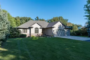 44229 Willow Rd, Saint Peter, MN 56082 - Photo 2