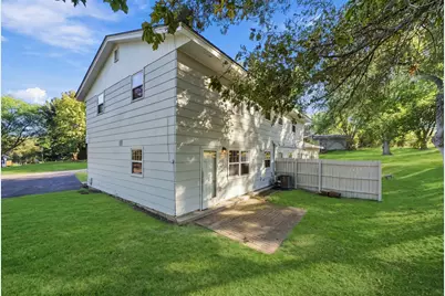 6980 Alpine Trail, Eden Prairie, MN 55346 - Photo 6
