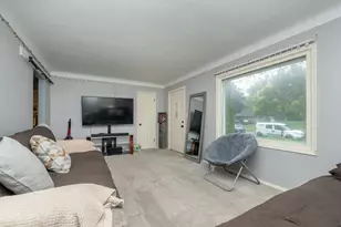 1809 Jackson St, Maplewood, MN 55117 - Photo 4