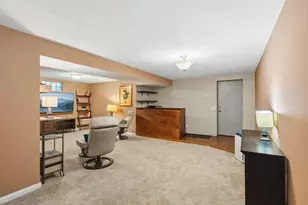 992 McLean Ave, Saint Paul, MN 55106 - Photo 26