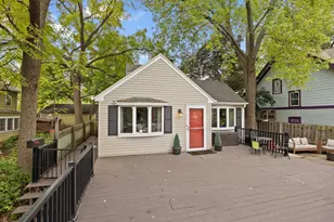 992 McLean Ave, Saint Paul, MN 55106 - Photo 1