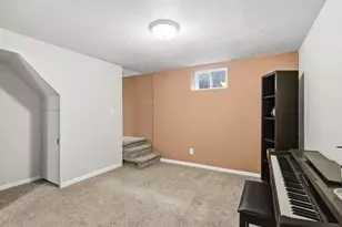 992 McLean Ave, Saint Paul, MN 55106 - Photo 24