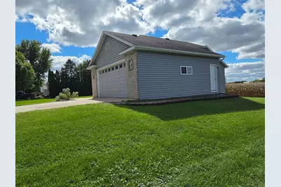 500 4th Avenue NE, Hayfield, MN 55940 - Photo 40