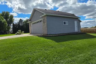 500 4th Ave NE, Hayfield, MN 55940 - Photo 40