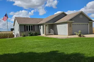 500 4th Ave NE, Hayfield, MN 55940 - Photo 38