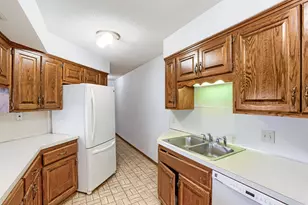 4183 Hilltop Point, Eagan, MN 55123 - Photo 18