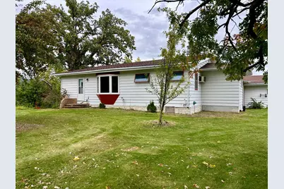 137 W 5th Street, Newfolden, MN 56738 - Photo 1