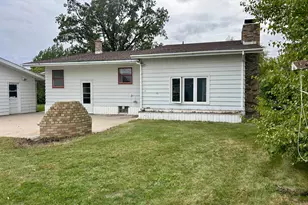 137 W 5th St, Newfolden, MN 56738 - Photo 4