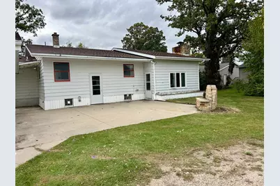 137 W 5th Street, Newfolden, MN 56738 - Photo 2