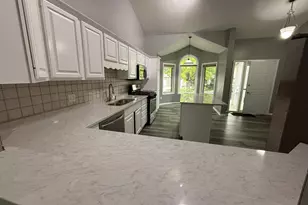 9113 Medley Cir, Golden Valley, MN 55427 - Photo 6