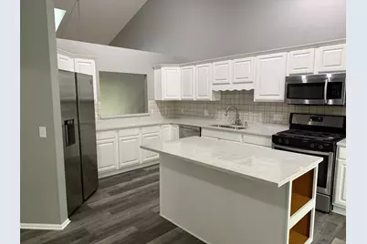 9113 Medley Circle, Golden Valley, MN 55427 - Photo 8