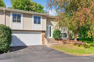 11037 104th Pl N, Maple Grove, MN 55369 - Photo 2