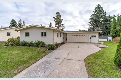 1618 Hoven Lane, Crookston, MN 56716 - Photo 1