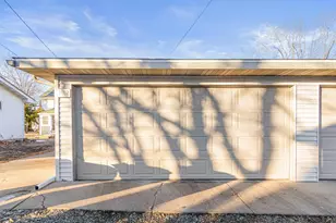 1012 Burgess St, Saint Paul, MN 55103 - Photo 30
