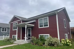 908 NW 1st Ave, Grand Rapids, MN 55744 - Photo 2