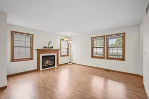 611 Bellvue Ln, Brooklyn Center, MN 55430 - Photo 10