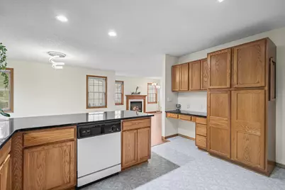 611 Bellvue Lane, Brooklyn Center, MN 55430 - Photo 20