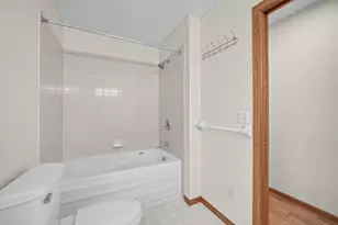 611 Bellvue Ln, Brooklyn Center, MN 55430 - Photo 32