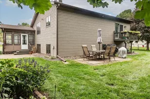 2925 Plum Tree Cir S, Menomonie, WI 54751 - Photo 4