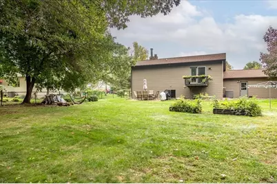 2925 Plum Tree Circle S, Menomonie, WI 54751 - Photo 14