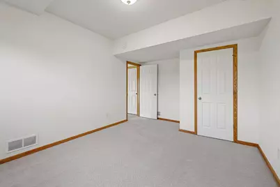 1096 Danube Avenue, Shakopee, MN 55379 - Photo 38