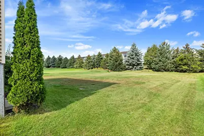 1096 Danube Avenue, Shakopee, MN 55379 - Photo 4
