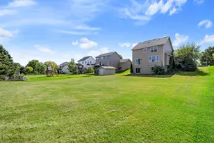 1096 Danube Ave, Shakopee, MN 55379 - Photo 40