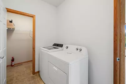 1096 Danube Avenue, Shakopee, MN 55379 - Photo 18
