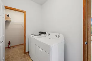 1096 Danube Ave, Shakopee, MN 55379 - Photo 18