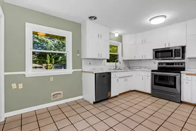 3926 Idaho Avenue N, Crystal, MN 55427 - Photo 8