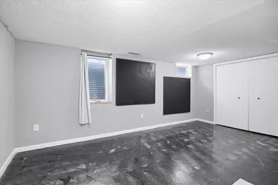 4716 Edgewood Avenue N, Crystal, MN 55428 - Photo 20