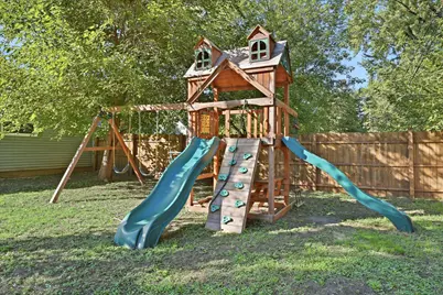 4716 Edgewood Avenue N, Crystal, MN 55428 - Photo 28