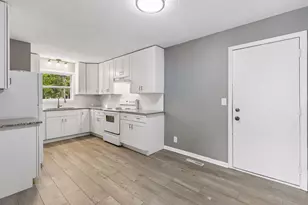 1015 43 1/2 Ave NE, Columbia Heights, MN 55421 - Photo 8