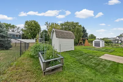 9024 Nevada Avenue N, Brooklyn Park, MN 55445 - Photo 24