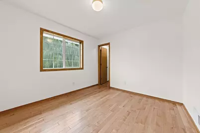 9024 Nevada Avenue N, Brooklyn Park, MN 55445 - Photo 10