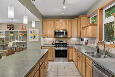 9820 Cove Drive, Minnetonka, MN 55305 - Photo 10