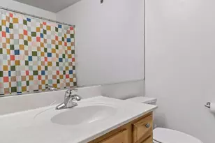 9820 Cove Dr, Minnetonka, MN 55305 - Photo 24