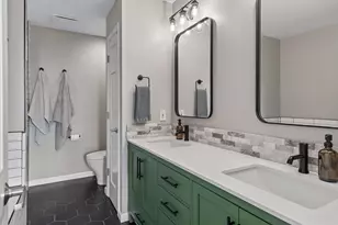 9820 Cove Dr, Minnetonka, MN 55305 - Photo 18