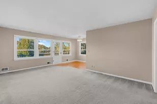 1348 Colonial Dr, Roseville, MN 55113 - Photo 8