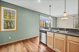 15610 Early Bird Cir, Apple Valley, MN 55124 - Photo 14