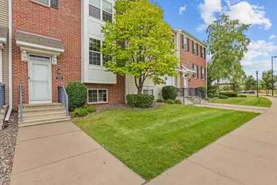 554 Huset Parkway NE, Columbia Heights, MN 55421 - Photo 4