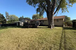 1181 Laurie Rd W, Roseville, MN 55113 - Photo 8
