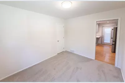 1181 Laurie Road W, Roseville, MN 55113 - Photo 22