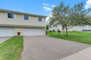 278 Morningside Cir, Saint Paul, MN 55119 - Photo 2