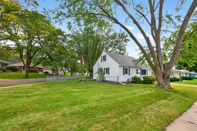 1438 15th Avenue NW, Rochester, MN 55901 - Photo 2
